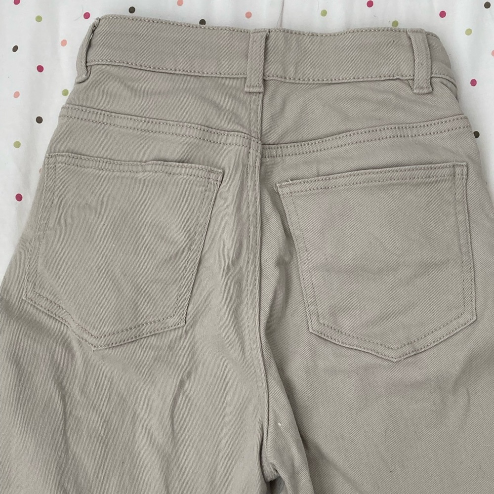 H&M pants - Picture 2 of 2
